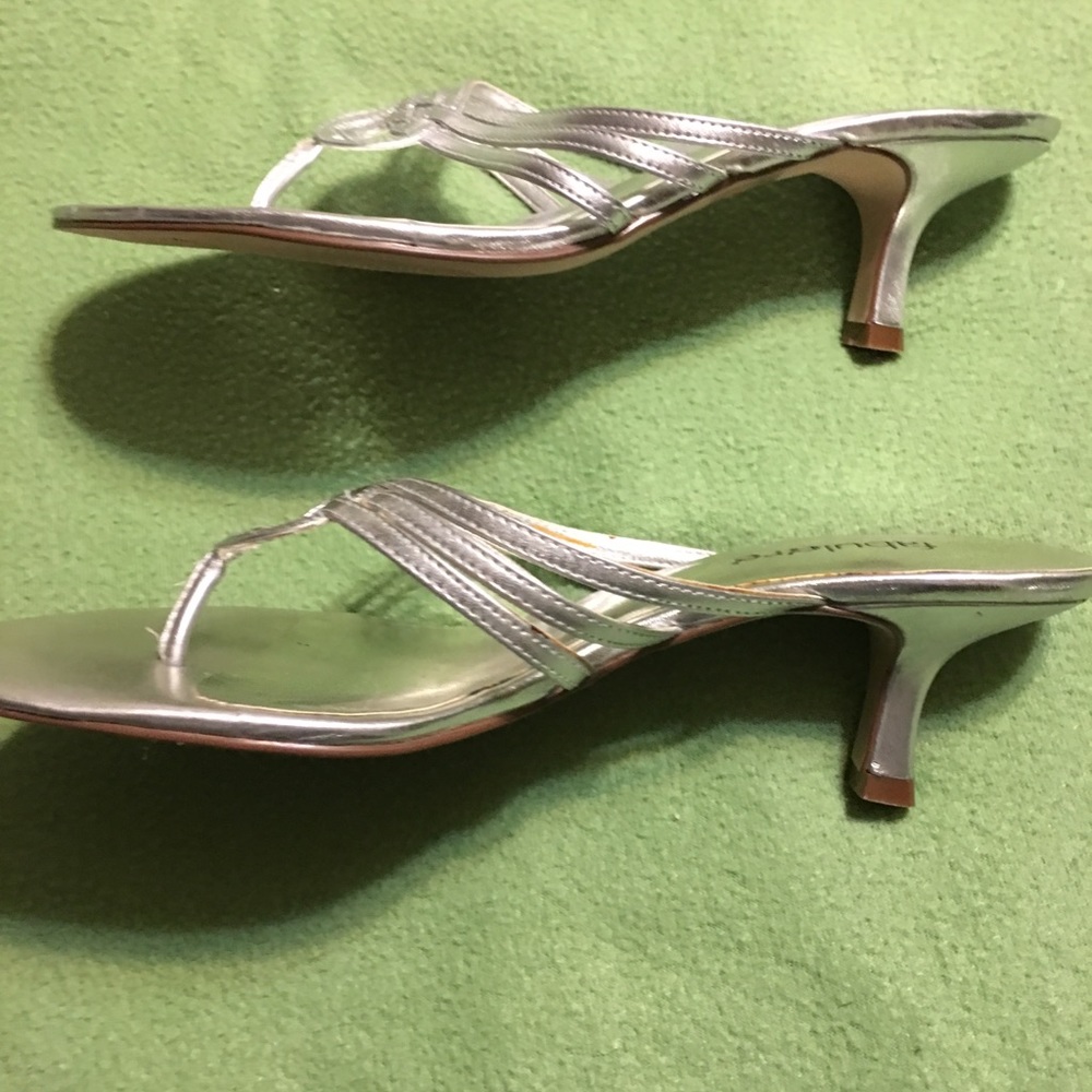 Sandal - Picture 3 of 4